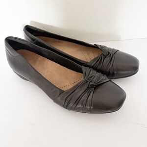 Clarks Artisan Candra Gleam Black Leather Knotted Bow Slip On Flats Size 10M